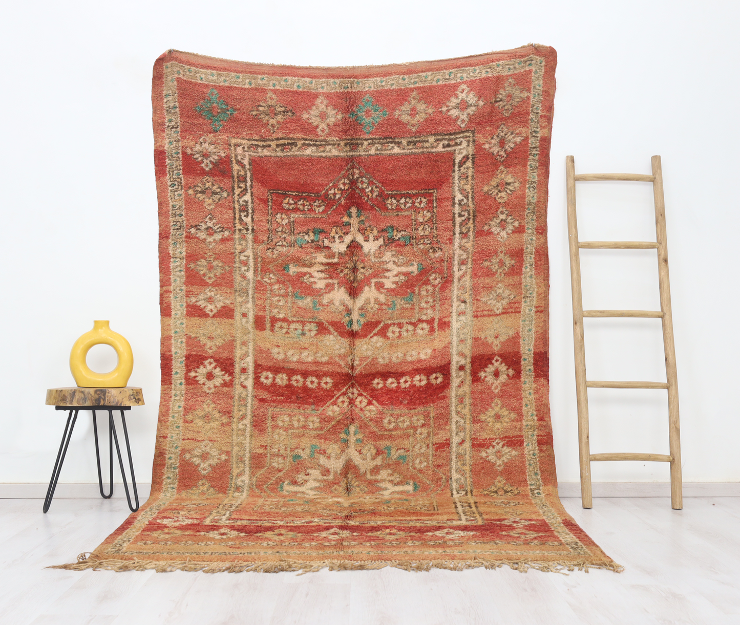 Talmun Vintage Moroccan Rug  5'4" x 9'4" - Urbann-Vibe