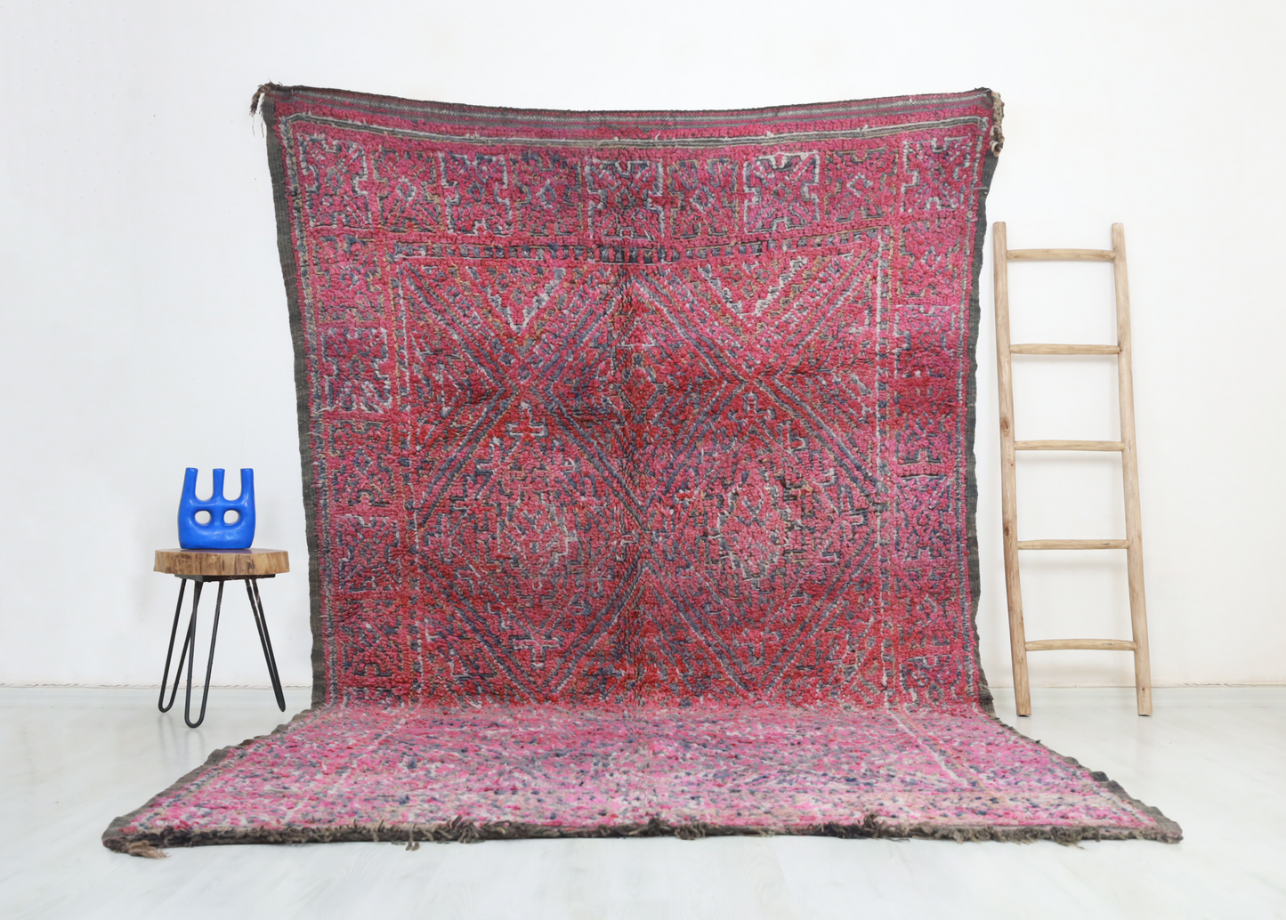 Tafruqt Vintage Moroccan Rug  6'8" x11'2" - Urbann-Vibe