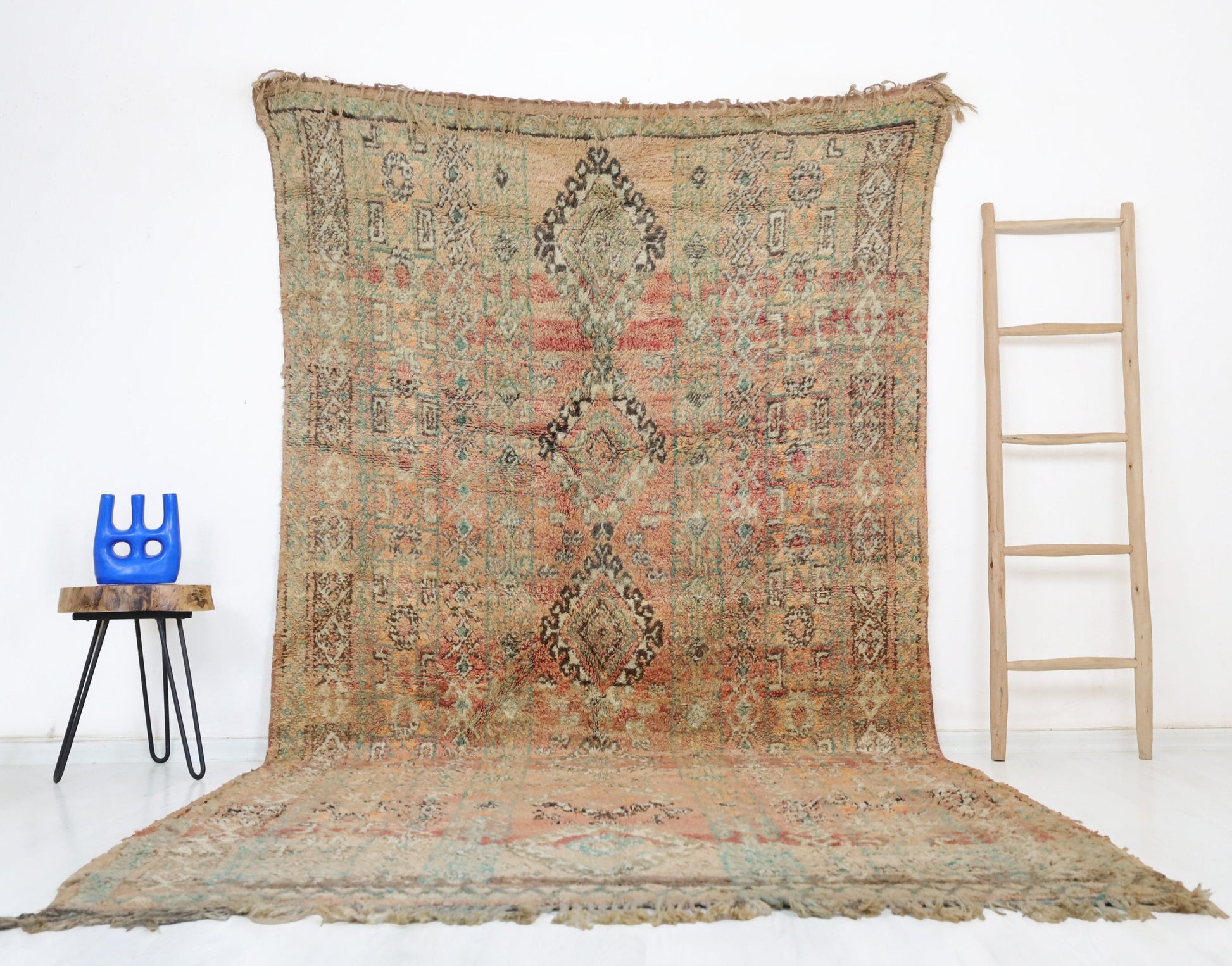 Asmun Vintage Moroccan Rug  5'8" x 11'2" - Urbann-Vibe