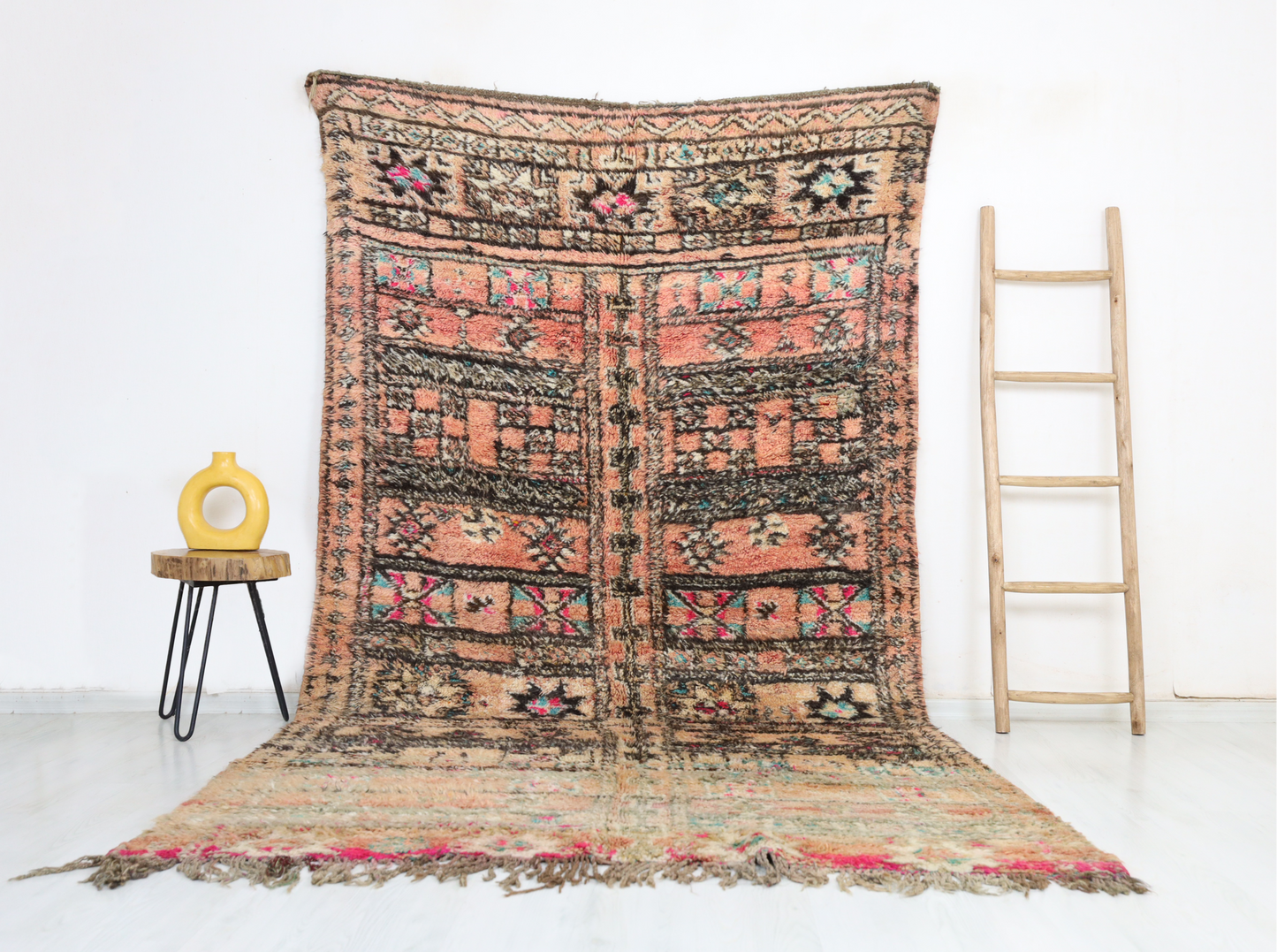 Akudad Vintage Moroccan Rug  5'8" x10'7" - Urbann-Vibe