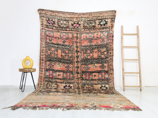 Akudad Vintage Moroccan Rug 5'8" x10'7" - Urbann-Vibe