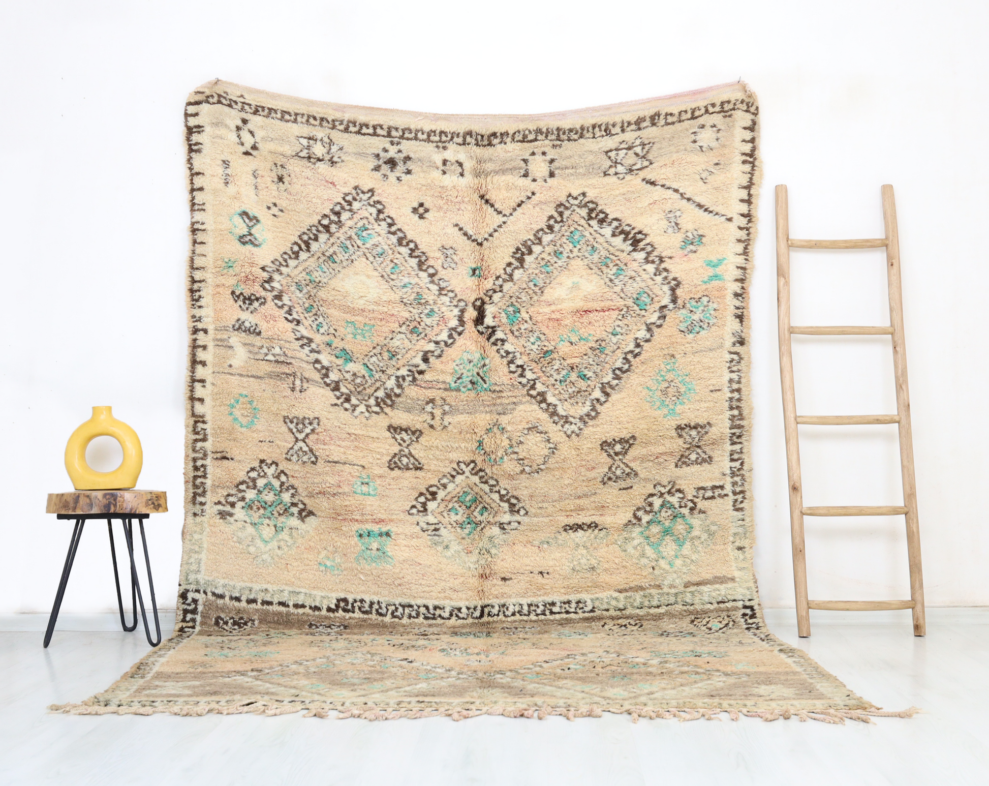 Tazrurt  Vintage Moroccan Rug  6'2" x9'5" - Urbann-Vibe