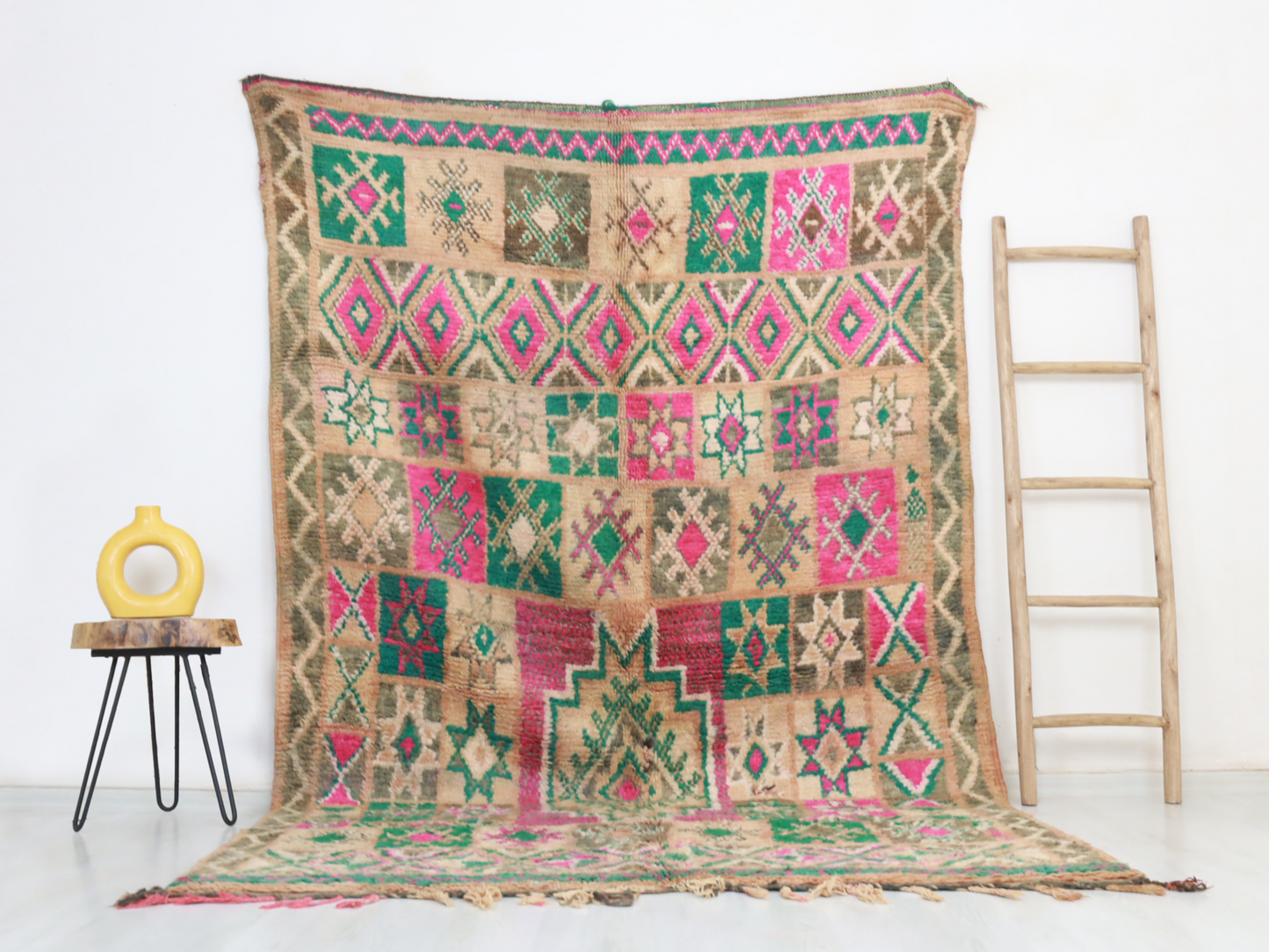 Tinireft Vintage Moroccan Rug  5'9" x9'8" - Urbann-Vibe