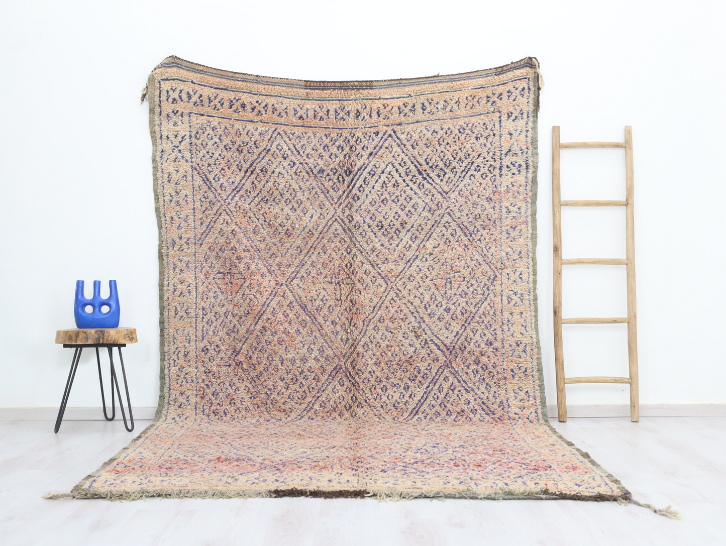 Tinehya Vintage Moroccan Rug 6'3" x10'2" - Urbann-Vibe