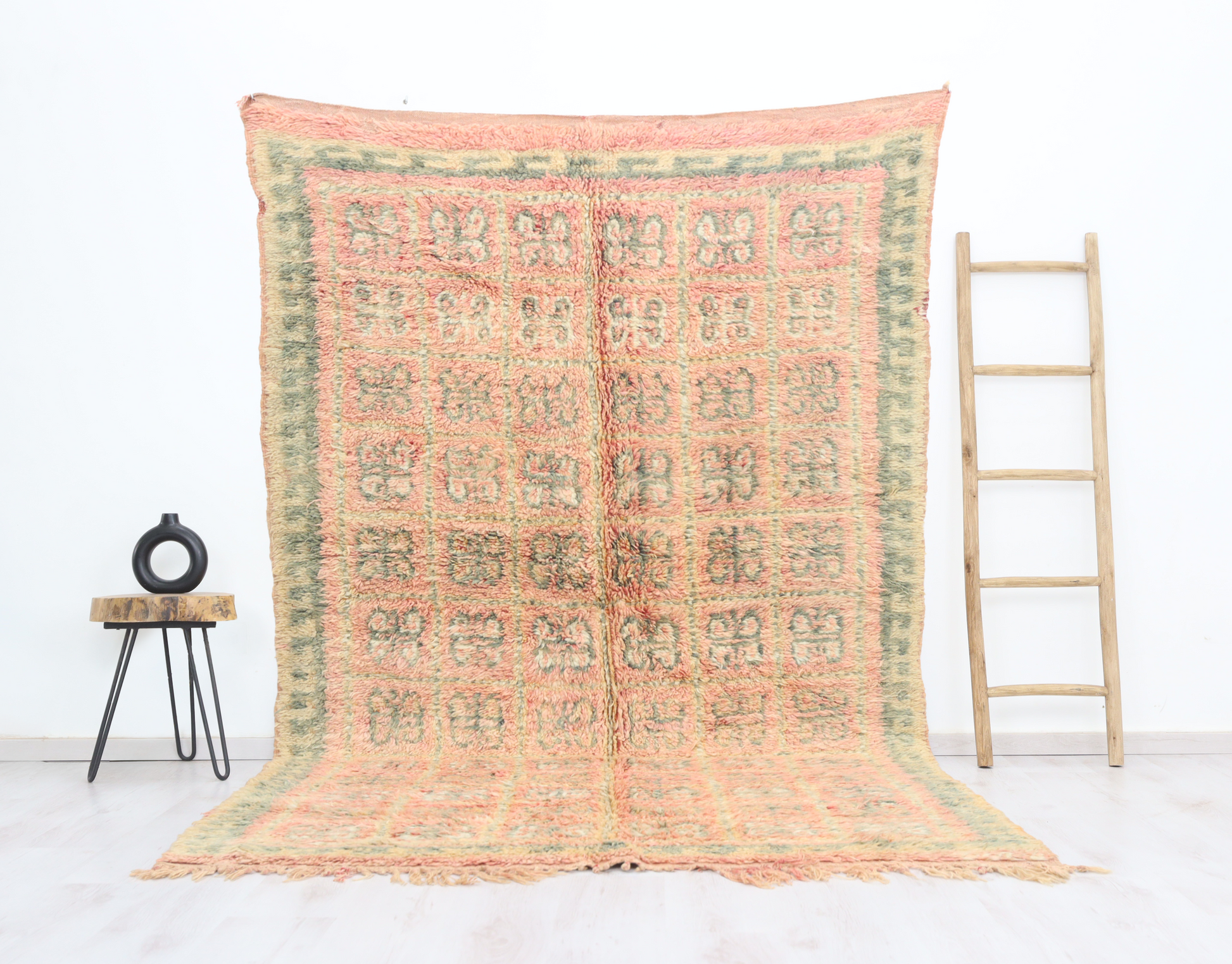 Tafuktit Vintage Moroccan Rug 5'8" x9'6" - Urbann-Vibe