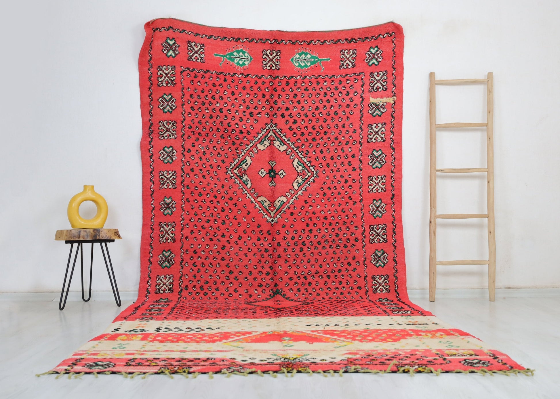 Beti Vintage Moroccan Rug  5'7" x 11'7" - Urbann-Vibe