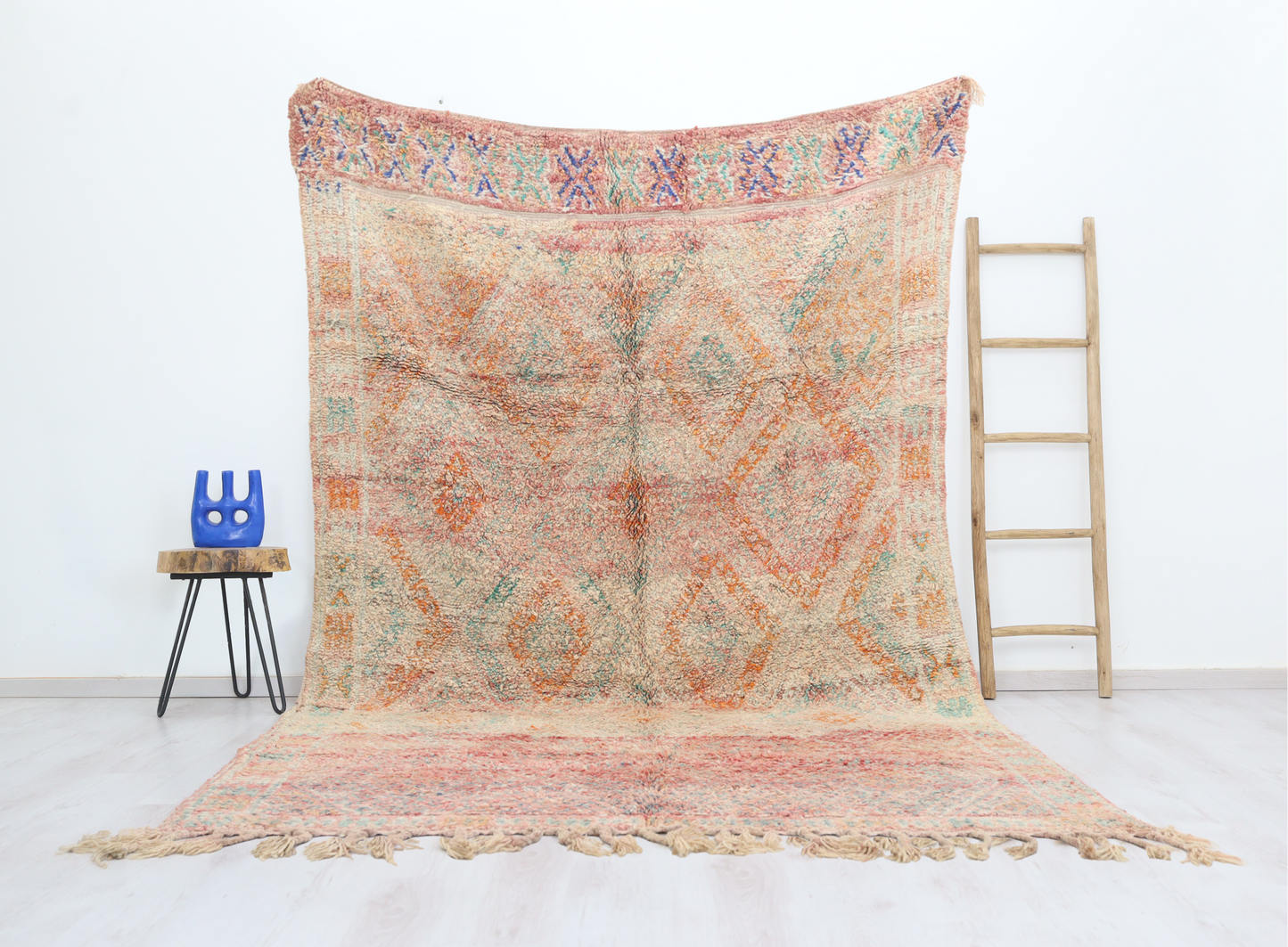 Amzagh Vintage Moroccan Rug 6'3" x10'3" - Urbann-Vibe