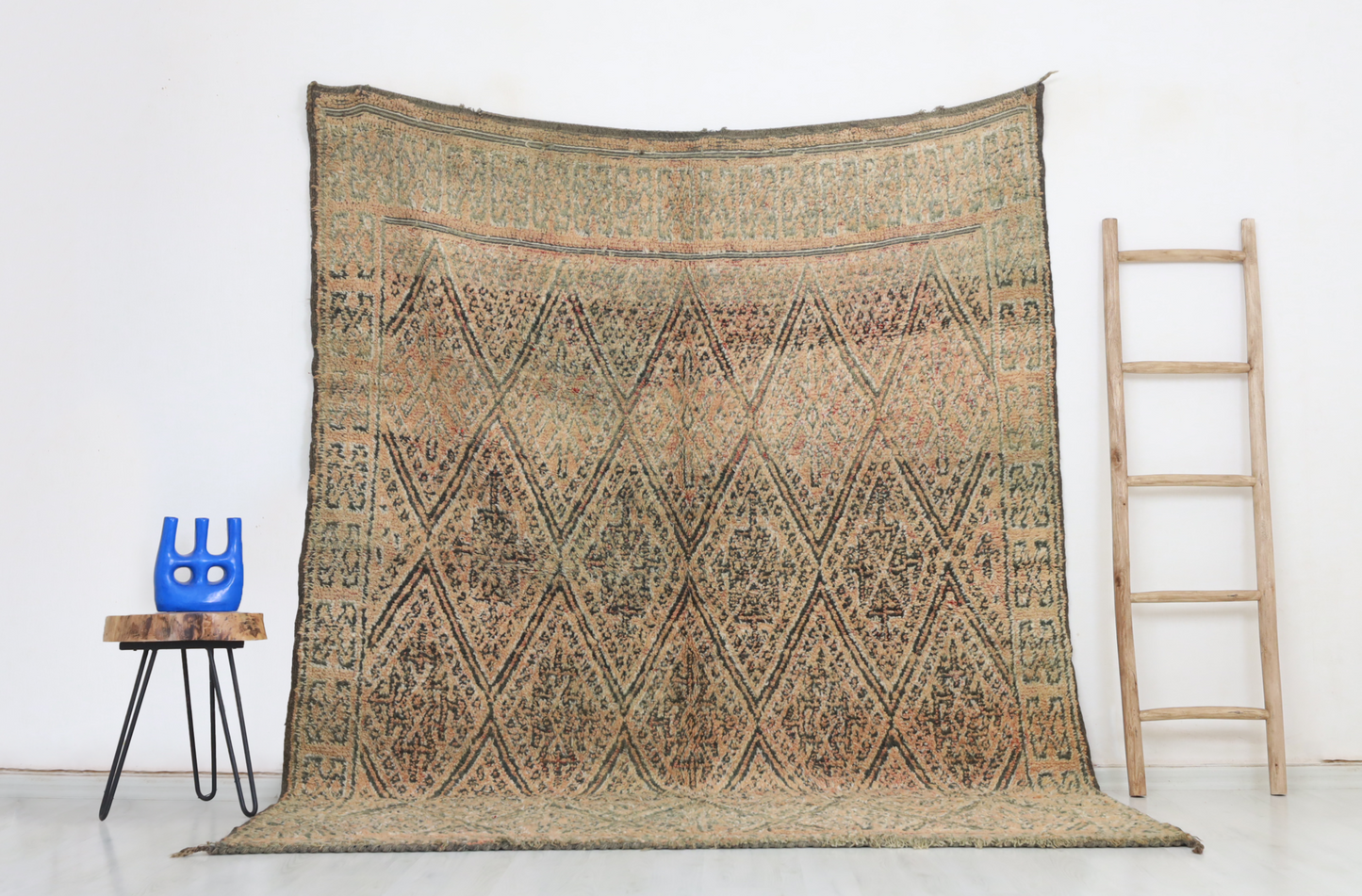 Abarghus Vintage Moroccan Rug  6'8" x8'3" - Urbann-Vibe