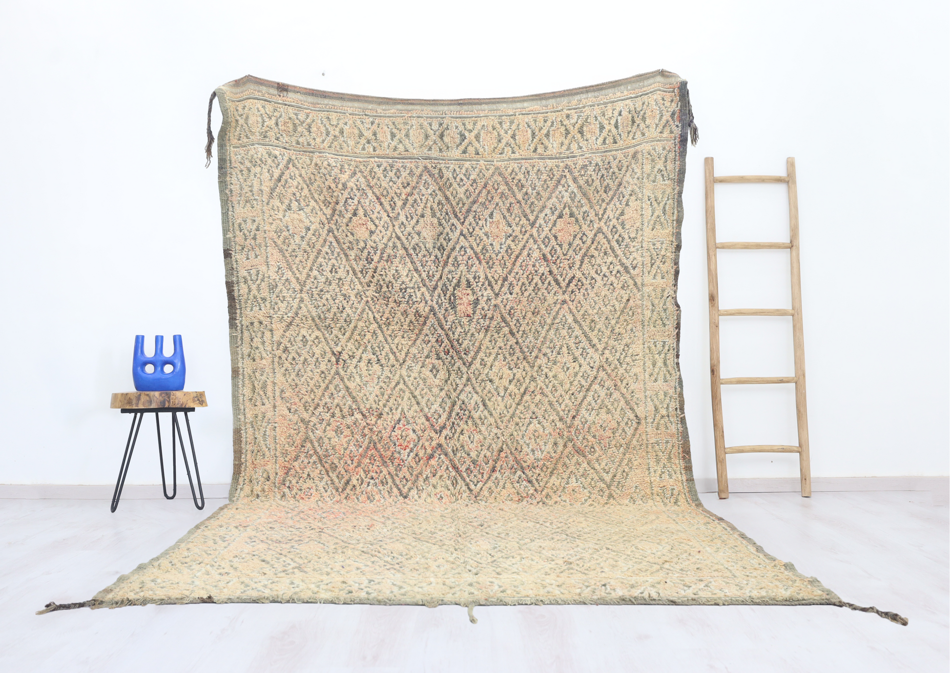 Aderfan Vintage Moroccan Rug 6'7" x11'0" - Urbann-Vibe