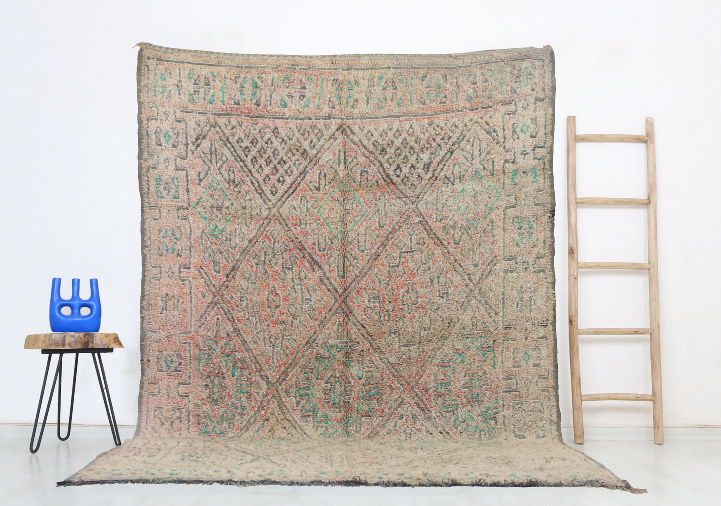 Ider Vintage Moroccan Rug  6'3" x9'2" - Urbann-Vibe