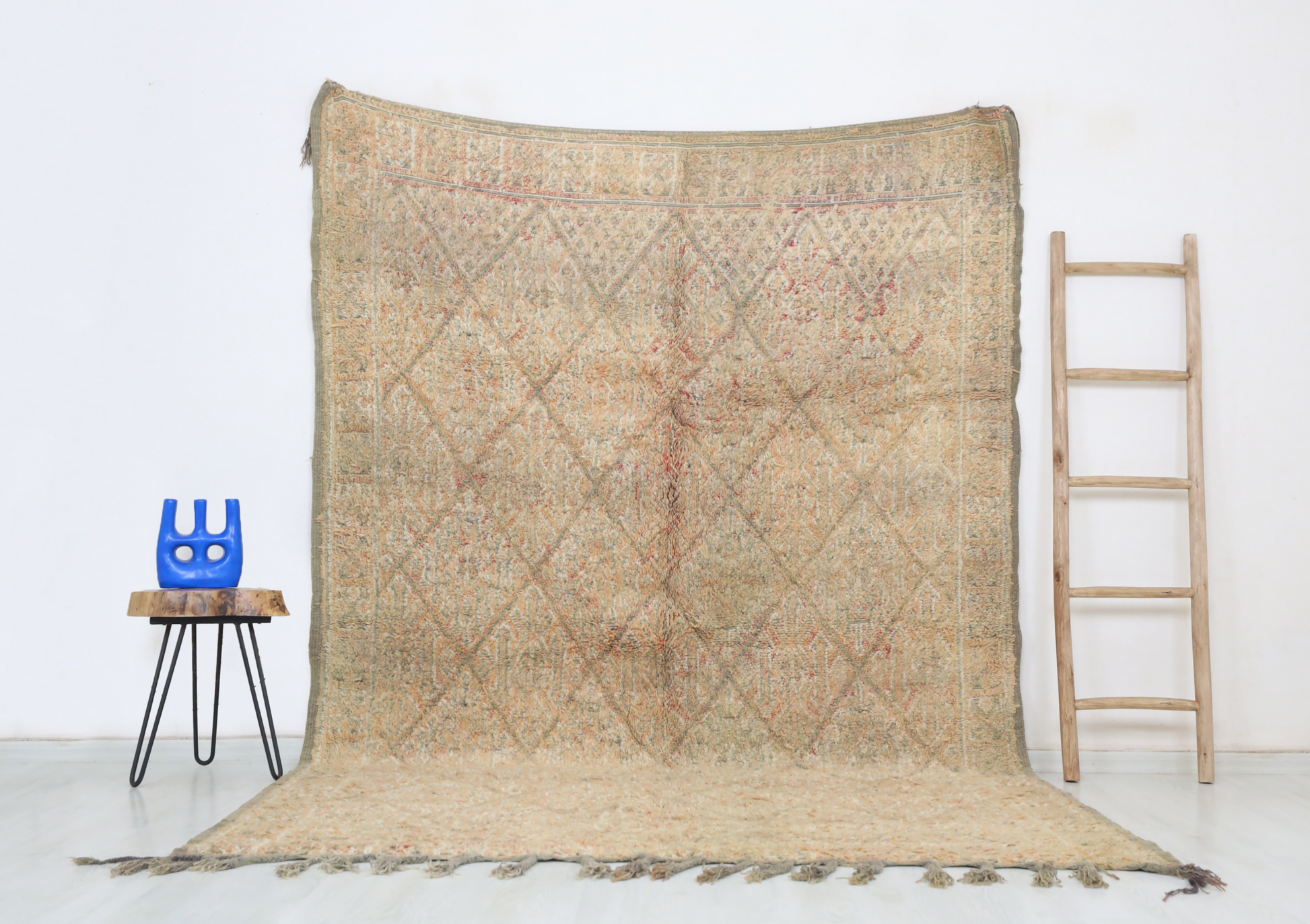 Charifa Vintage Moroccan Rug  6'5" x9'4" - Urbann-Vibe