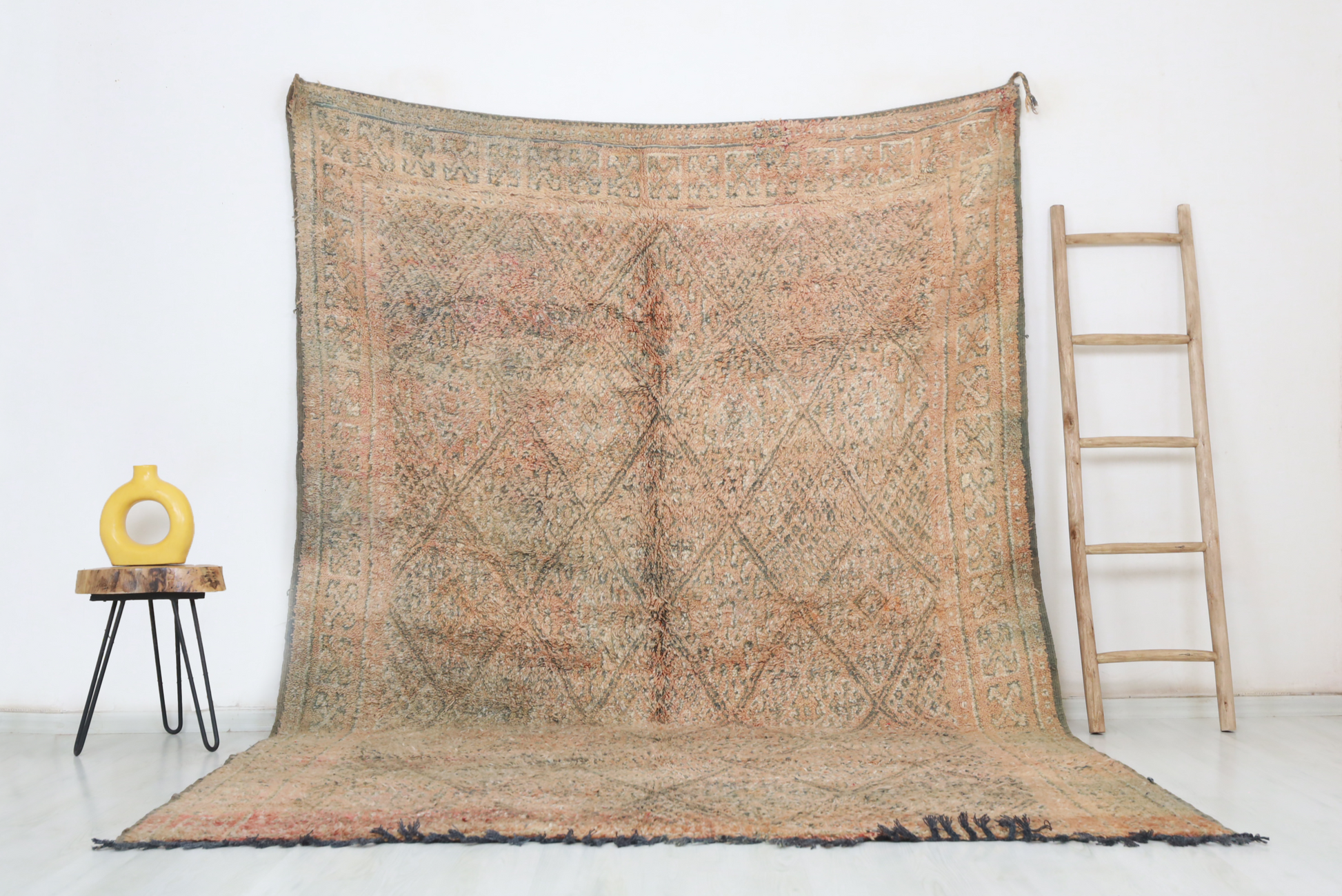 Timont Vintage Moroccan Rug  7'1" x9'9" - Urbann-Vibe