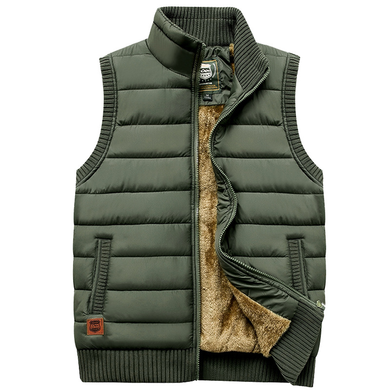 Men's Levi's black quilted fleece vest with stand collar wind protection insulated bodywarmer