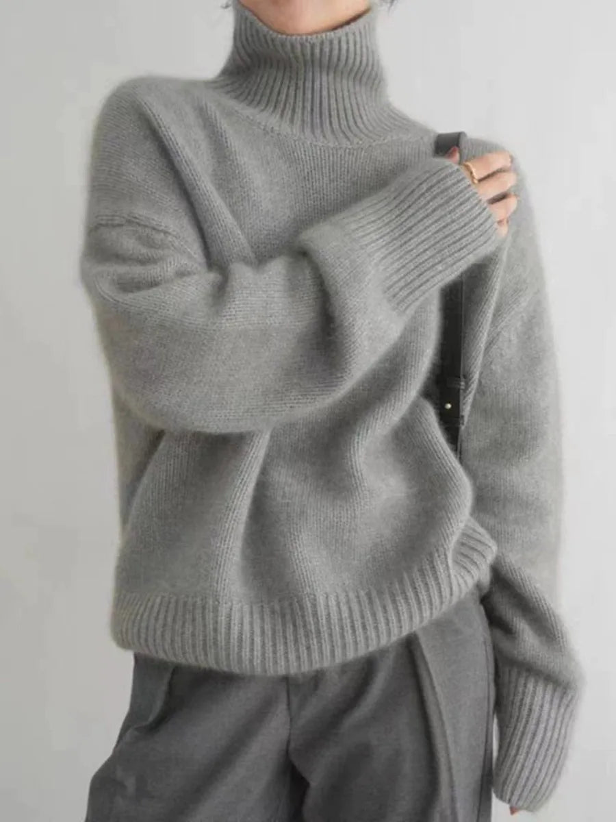 Oversized relaxed-fit cashmere turtleneck sweater in neutral tones, ultra-soft 15% cashmere blend unisex