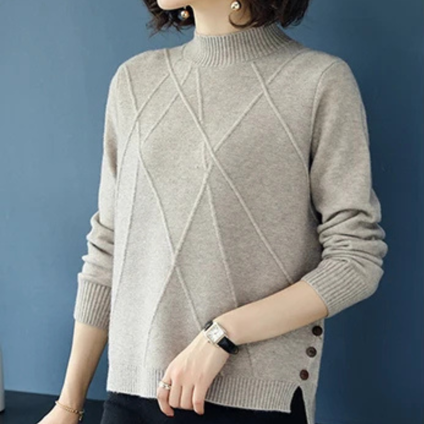Women's cashmere turtleneck sweater with sculpted diamond-knit pattern, stretch-infused midweight blend