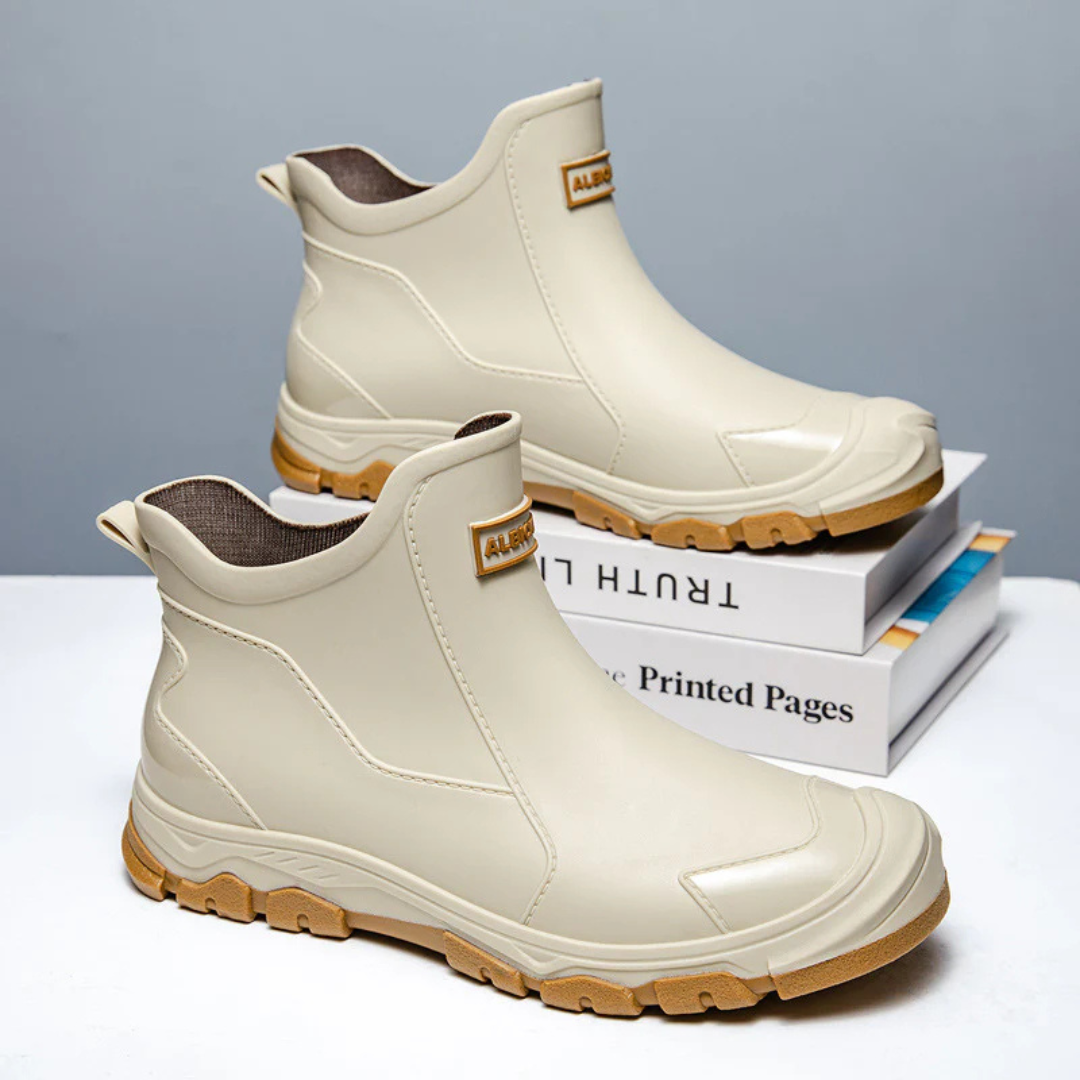 Men's waterproof ankle boots rugged casual style with non-slip tread for all-weather protection
