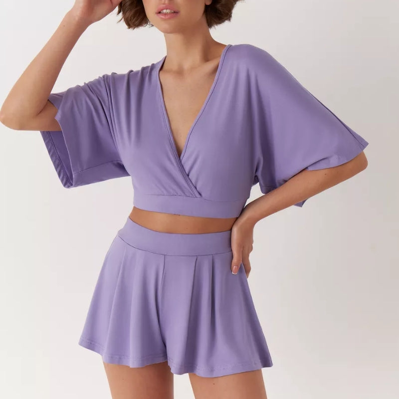 Women's soft breathable two-piece pajama lounge set with relaxed fit and skin-friendly lightweight fabric