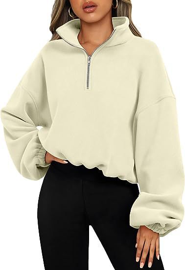 Women's relaxed fit half-zip sweatshirt with stand-up collar for sporty street style comfort