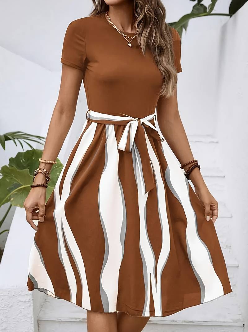 Women's Avery abstract print short sleeve crew neck dress, modern office-ready polished silhouette