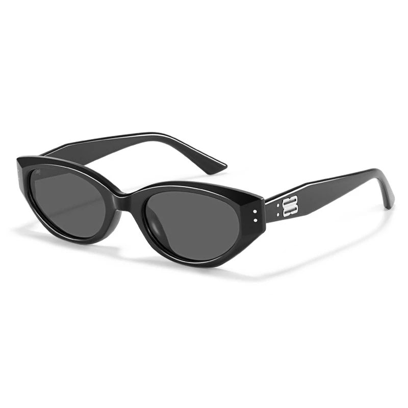 Aurelia cat-eye sunglasses chic modern design UV400 protection stylish women fashion eyewear