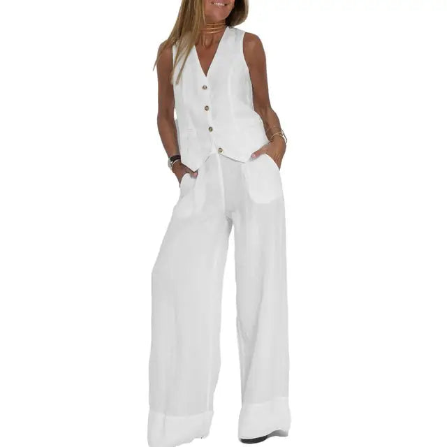 Women's chic relaxed two-piece vest and matching pants set in coordinated solid color for casual elegance