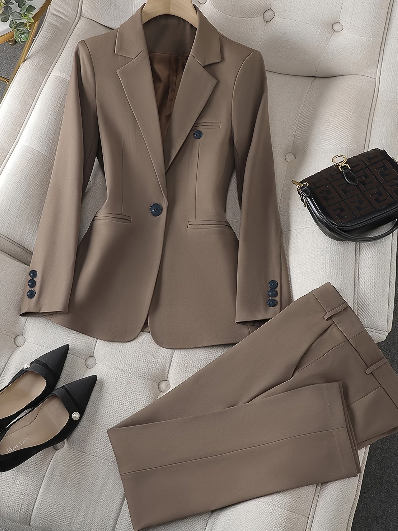 Women's classic fitted blazer with lapel collar, elegant professional style for all-season office wear