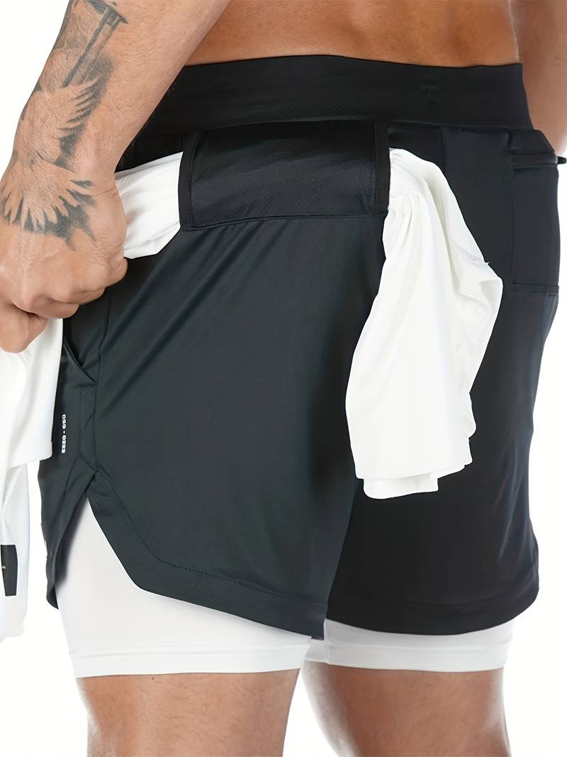 Men's khaki cargo shorts relaxed fit with multiple secure pockets for outdoor everyday wear