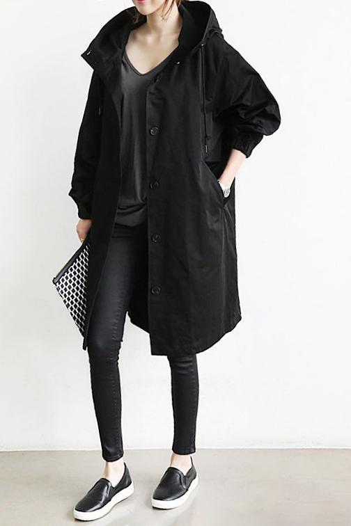 Women's oversized hooded windbreaker rain jacket lightweight water resistant all-weather layer
