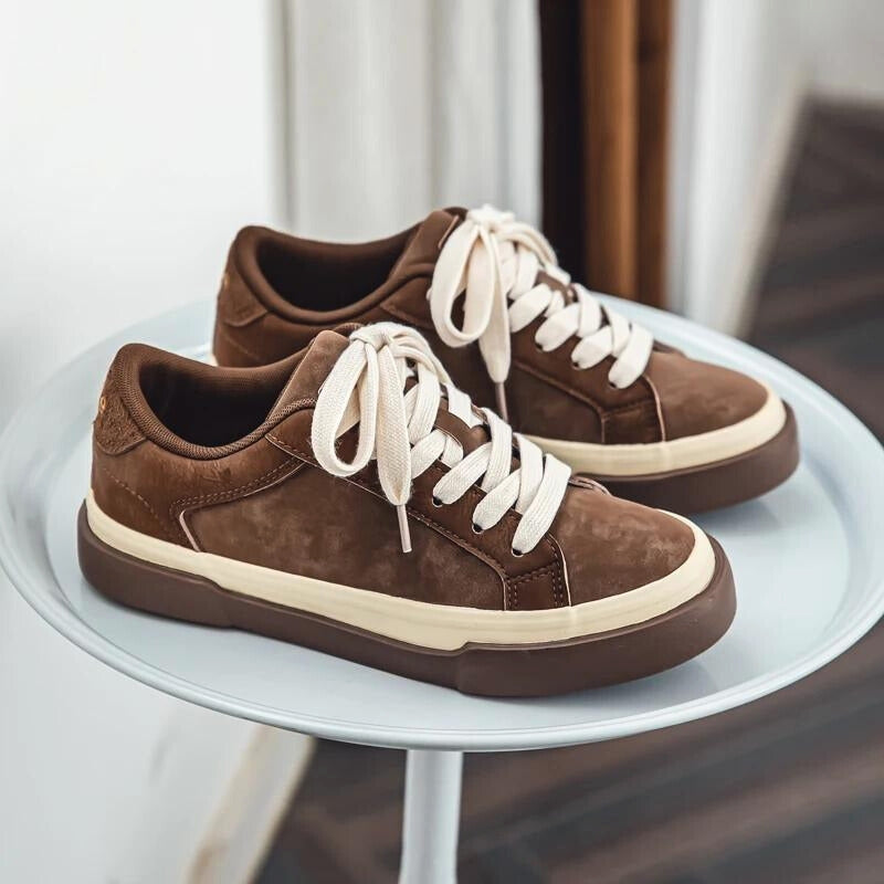 Riven vintage sneakers skate-inspired retro style with suede trim breathable casual streetwear