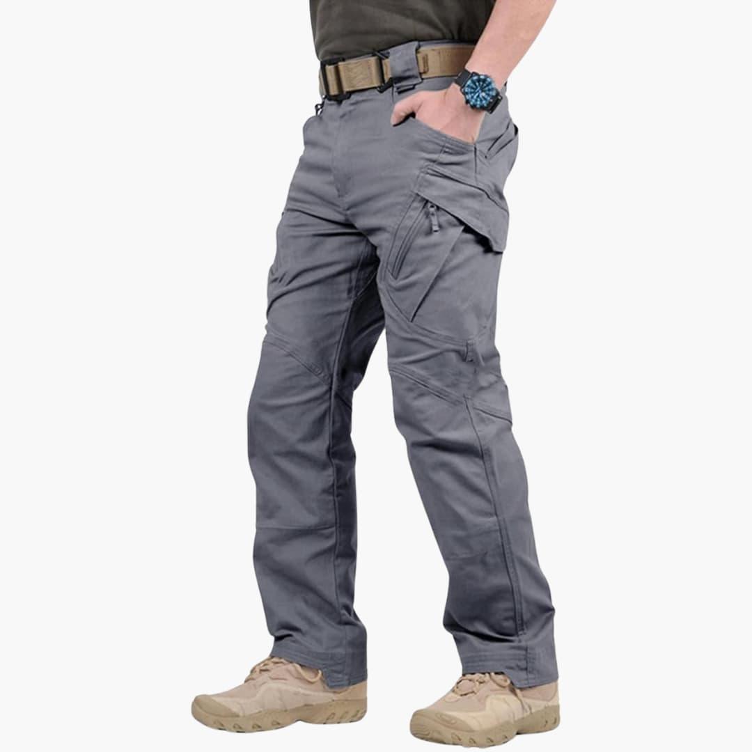 Men's olive cargo pants straight-cut mid-rise waistband zipper closure multiple utility pockets outdoor