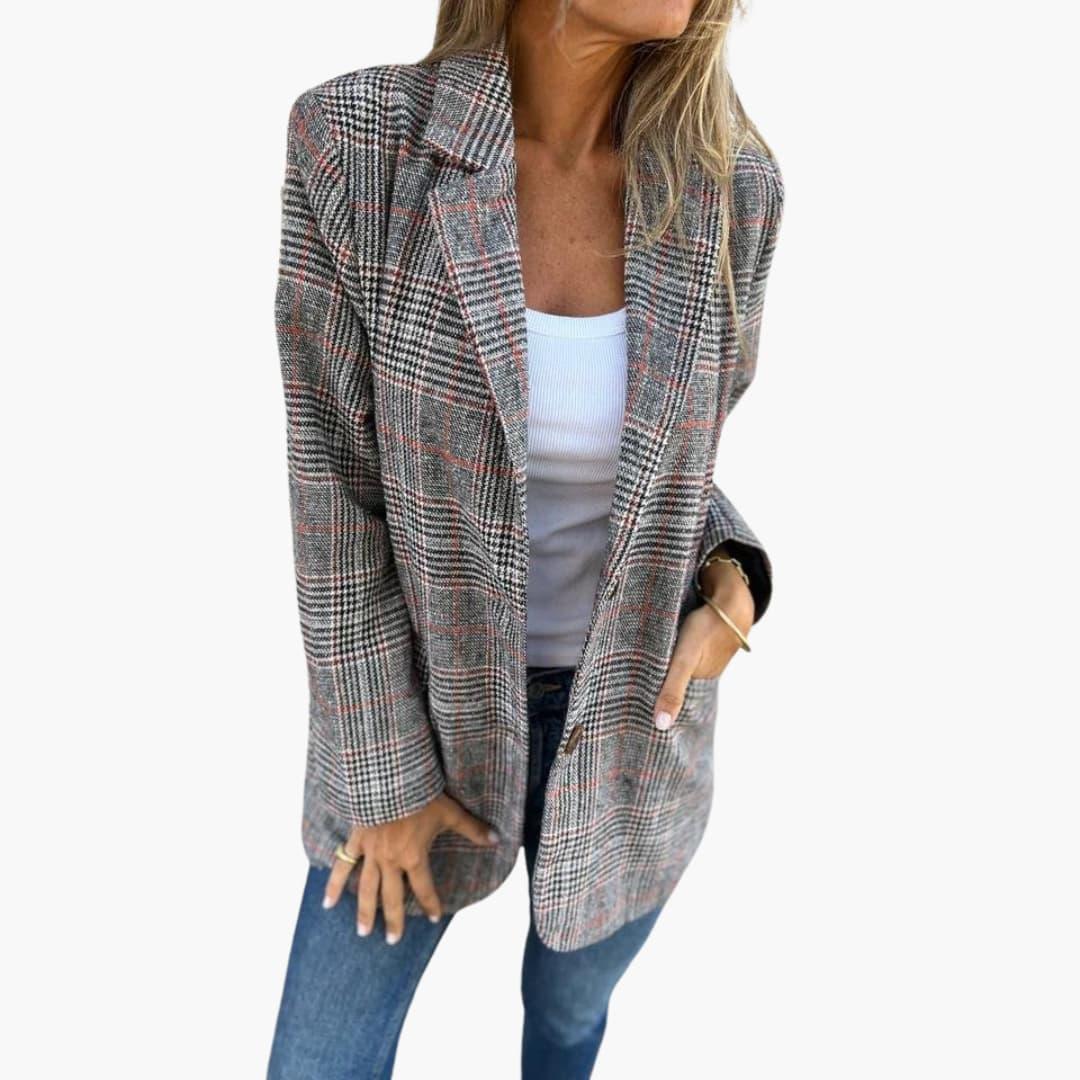Women's slim fit checked blazer in classic pattern, tailored cut for elegant office and event wear
