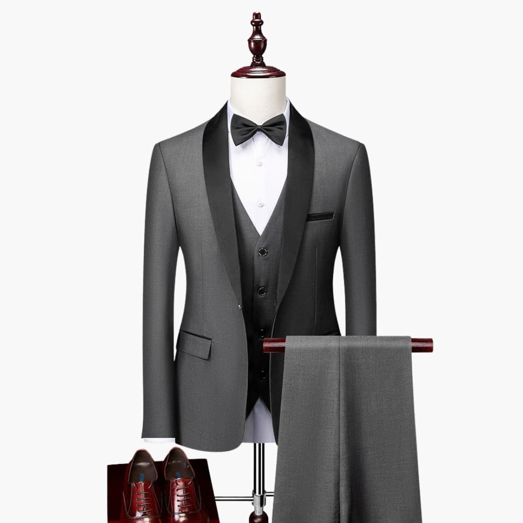 Men's slim fit three-piece suit notched lapel blazer vest trousers lightweight formal wear