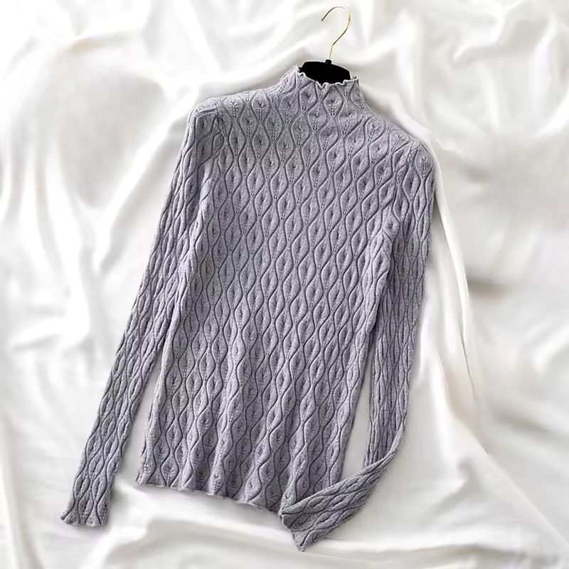 Léa women's ivory cashmere turtleneck sweater, relaxed fit, lightweight 100% cashmere knit