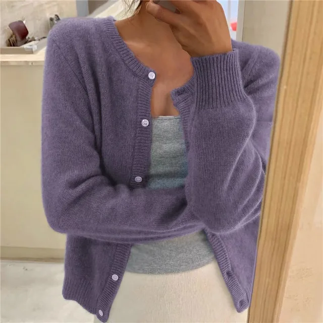 Women's cozy button-up winter cardigan long sleeve relaxed fit everyday casual style