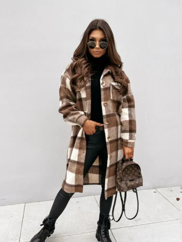 Long relaxed-fit checked jacket in classic plaid, sustainable unisex longline outerwear for casual wear