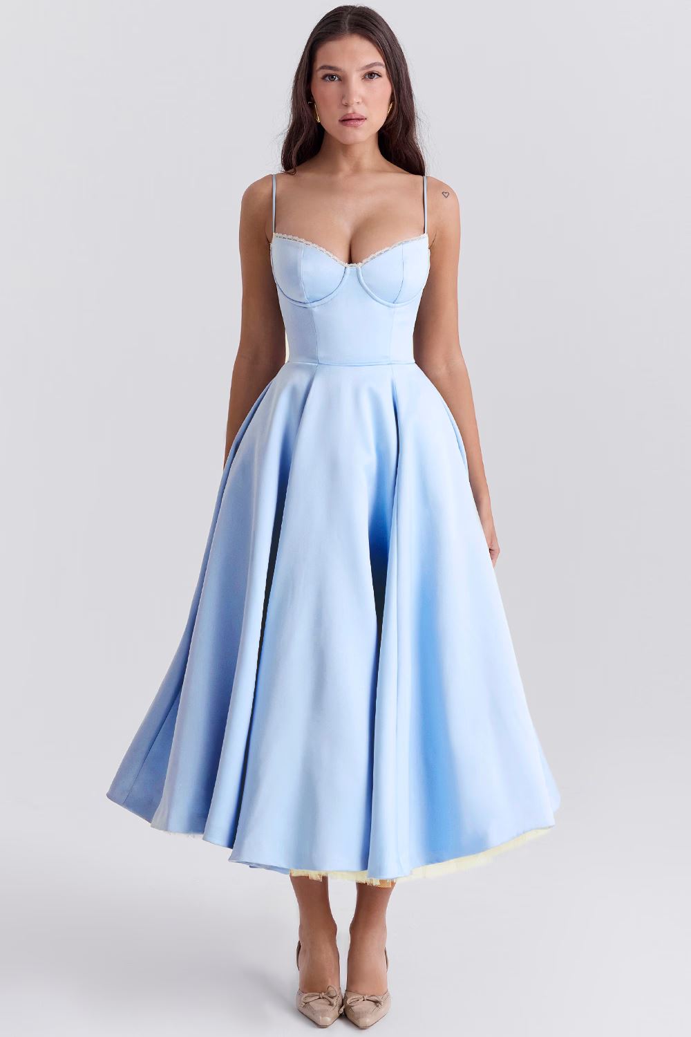 Women's satin evening dress glamorous shine sleeveless gown perfect for galas and weddings