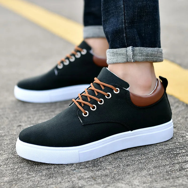Monarch low-top canvas sneaker in neutral tones, casual style with padded heel collar for daily wear