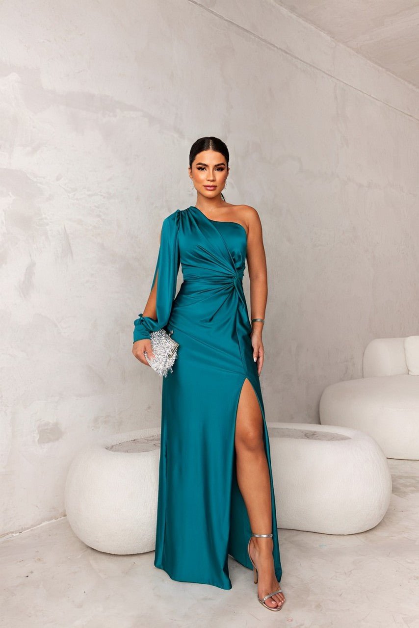 Women's elegant formal dress with refined silhouette, delicate finishes, and chic feminine cut for special occasions