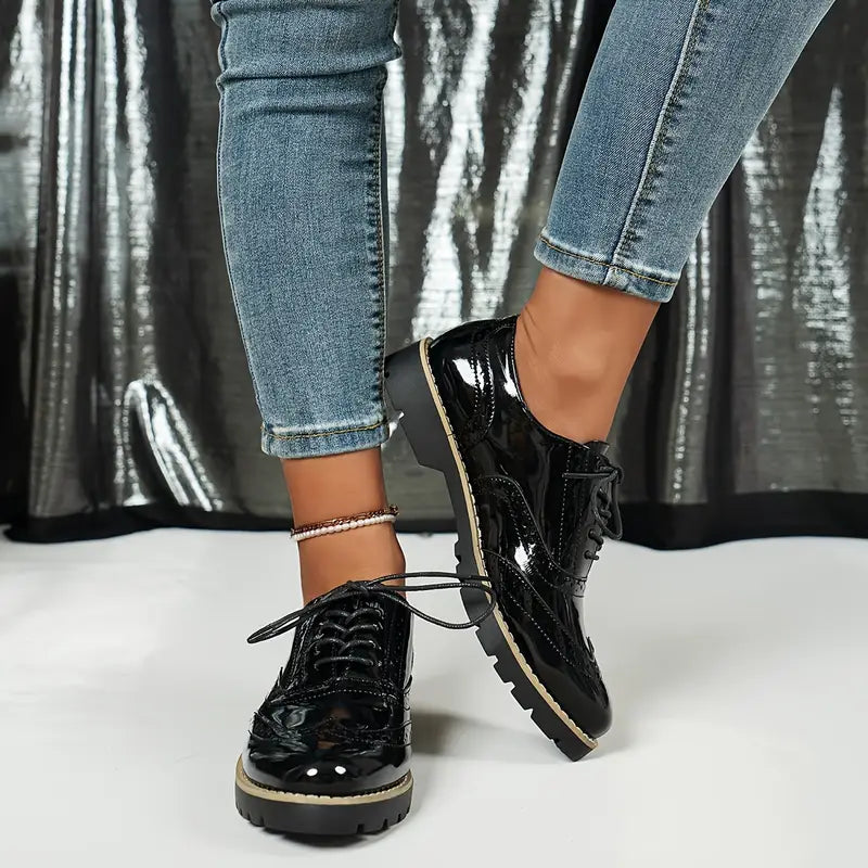 Women's patent leather Oxford shoes chunky sole high-gloss finish elegant workwear comfort style