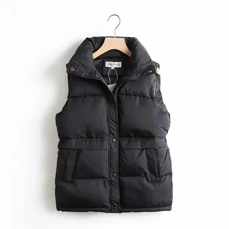Lavinia women's padded vest lightweight sleeveless layer in sleek silhouette for everyday wear