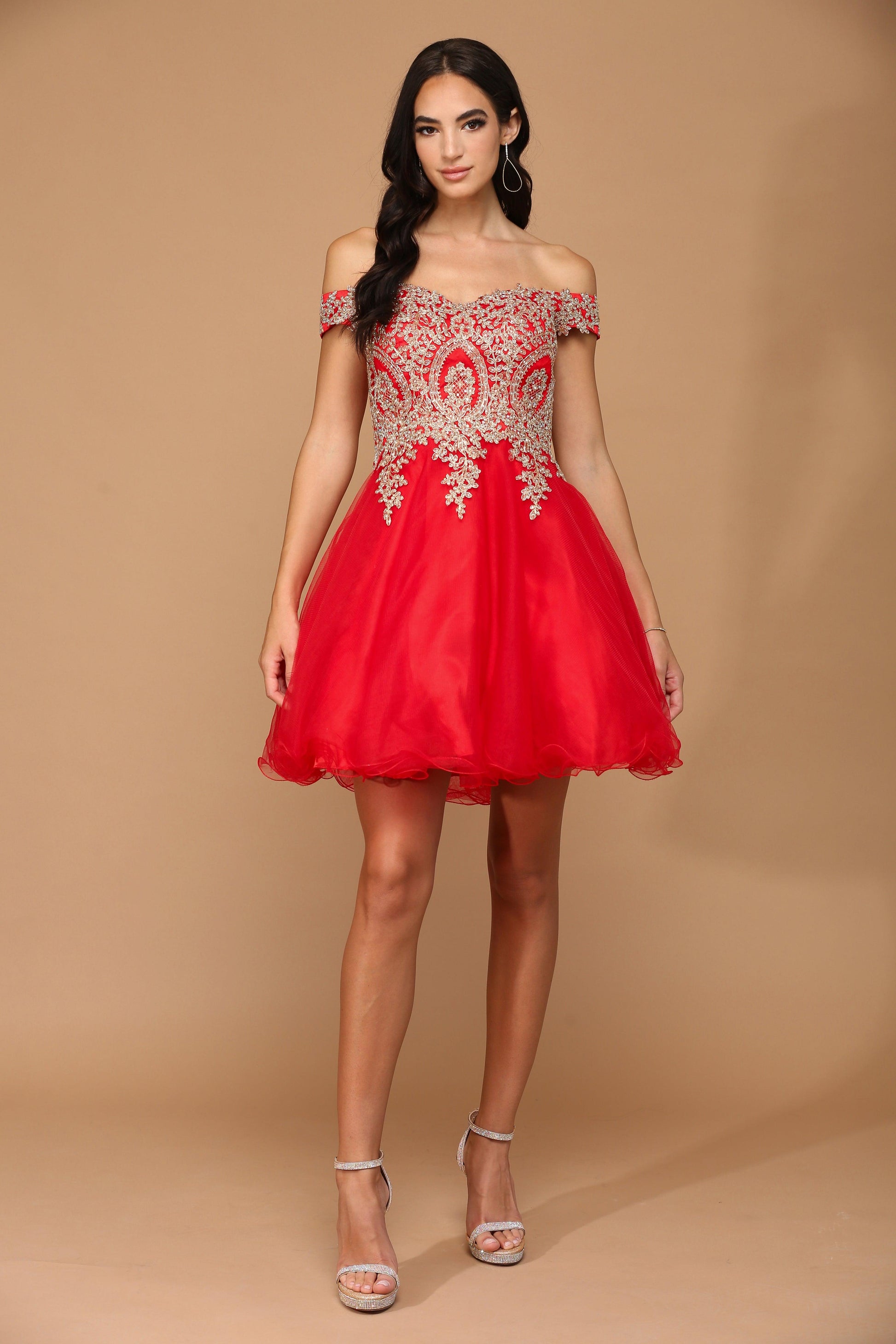 Blush pink off-shoulder short tulle homecoming dress with romantic lace appliques and zipper back