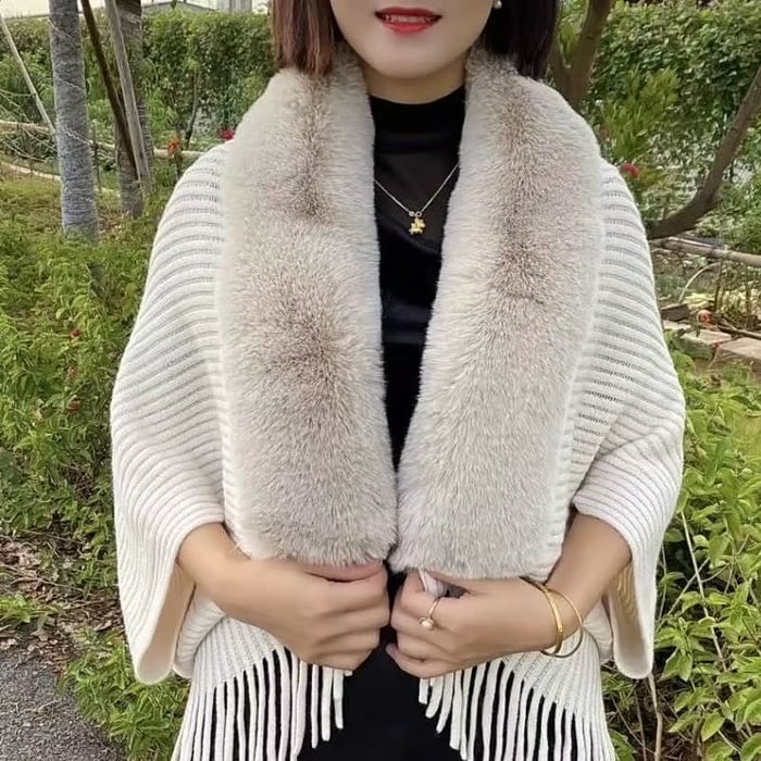 Women's Mila luxury knitted wool scarf classic pattern cozy timeless warmth elegant versatile accessory