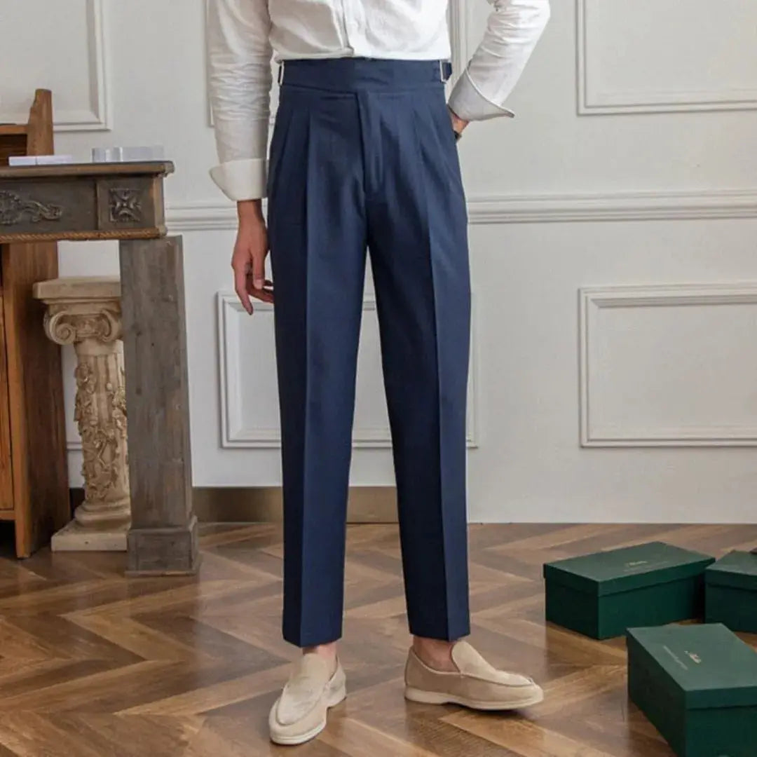 Men's high waist pleated trousers with buckle detail, tailored fit in premium fabric