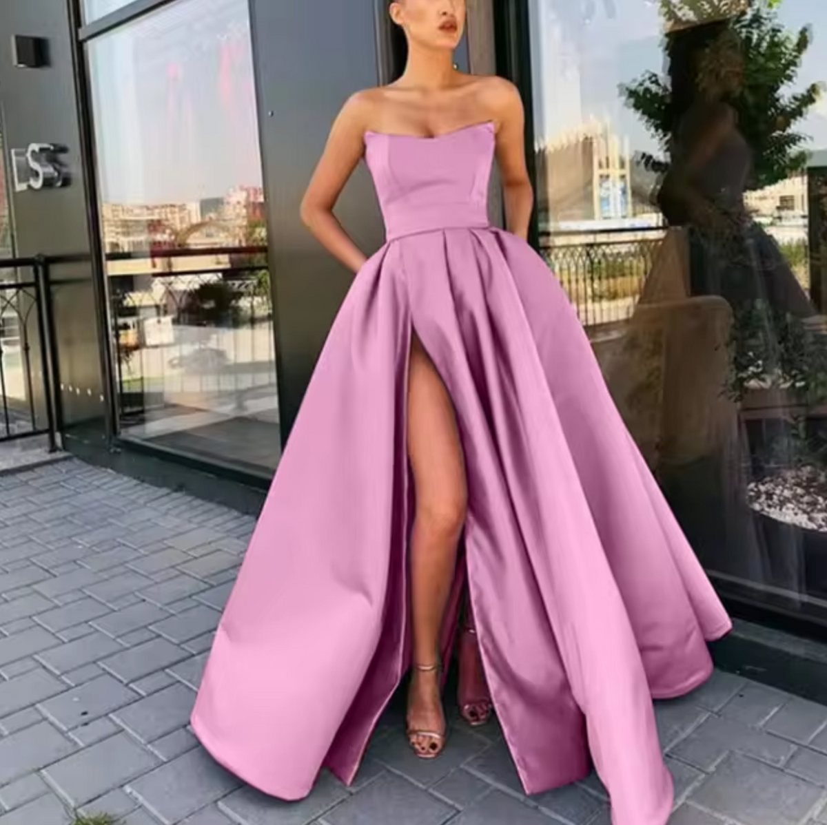 Women strapless A-line floor-length evening gown with high slit, elegant formal dress in classic style