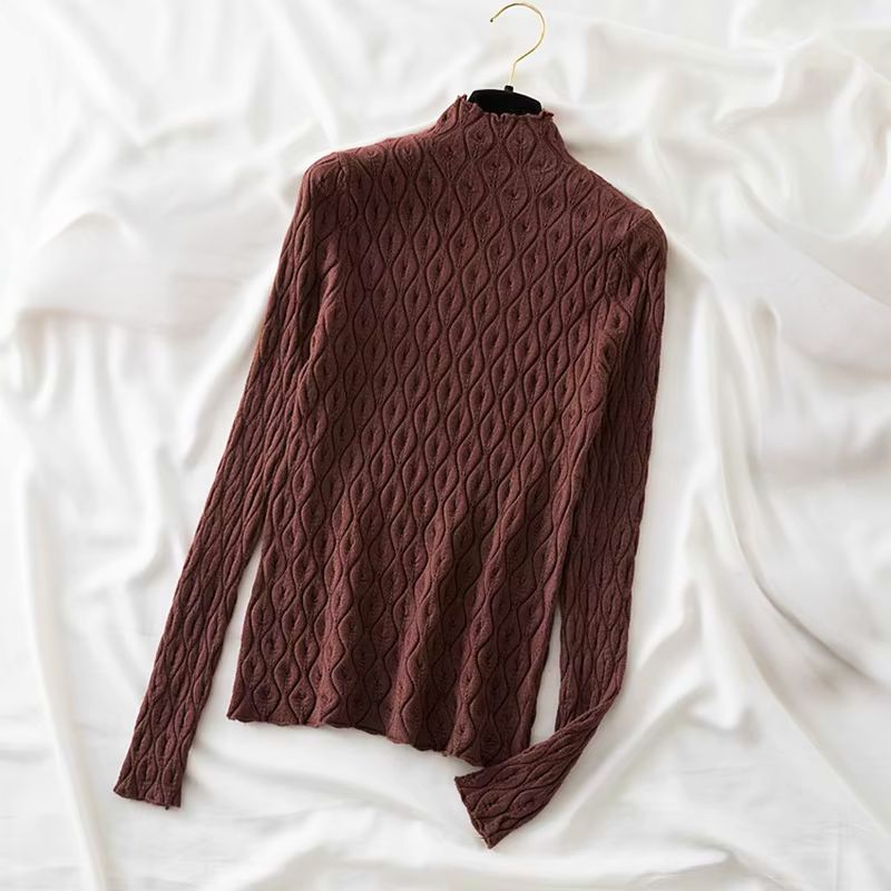 Léa women's ivory cashmere turtleneck sweater, relaxed fit, lightweight 100% cashmere luxurious knit