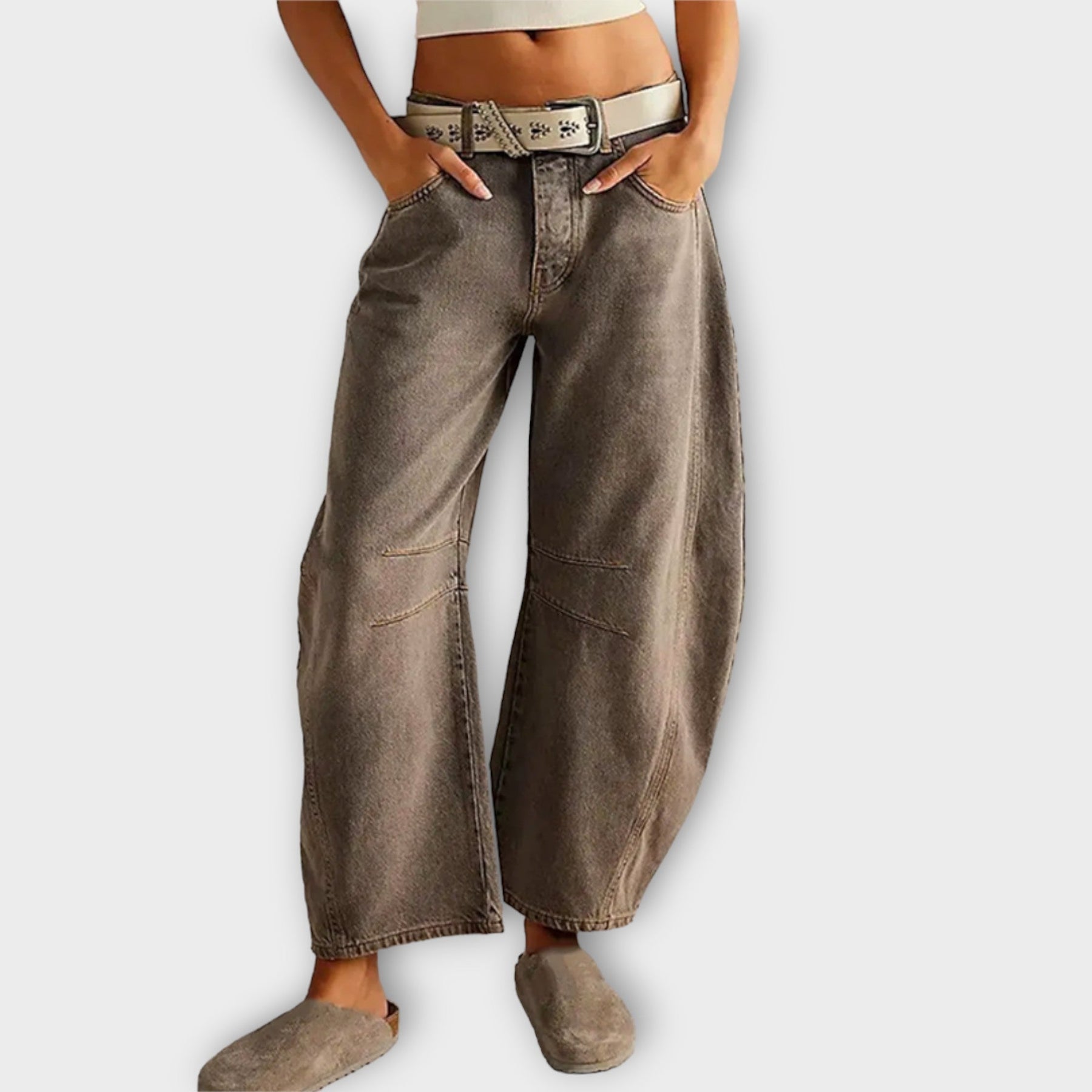 Hannah relaxed fit women's denim jeans loose silhouette with trendy details for all-day comfort