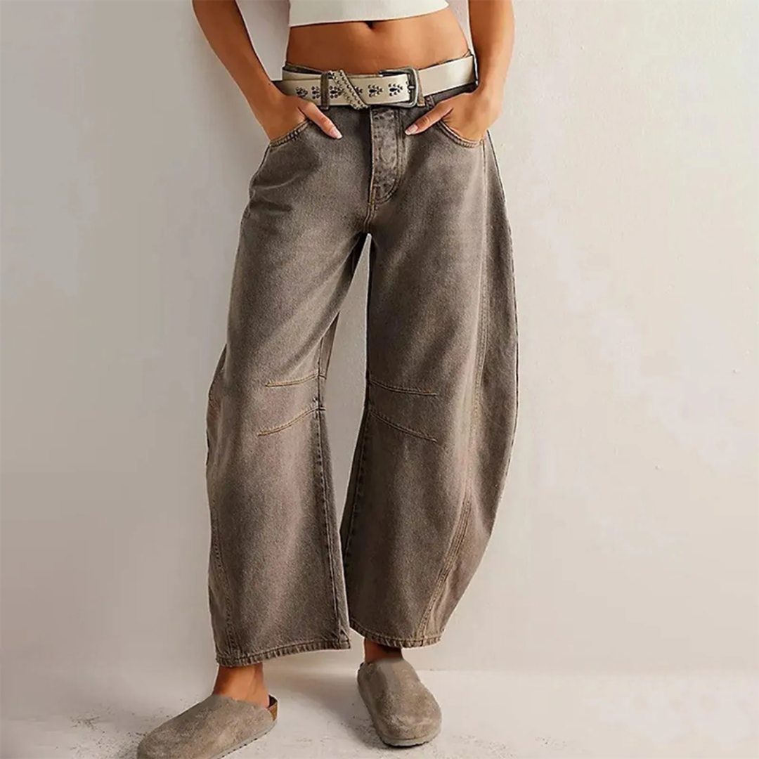 Women's relaxed straight-leg pants versatile everyday wear comfortable modern silhouette clean cut