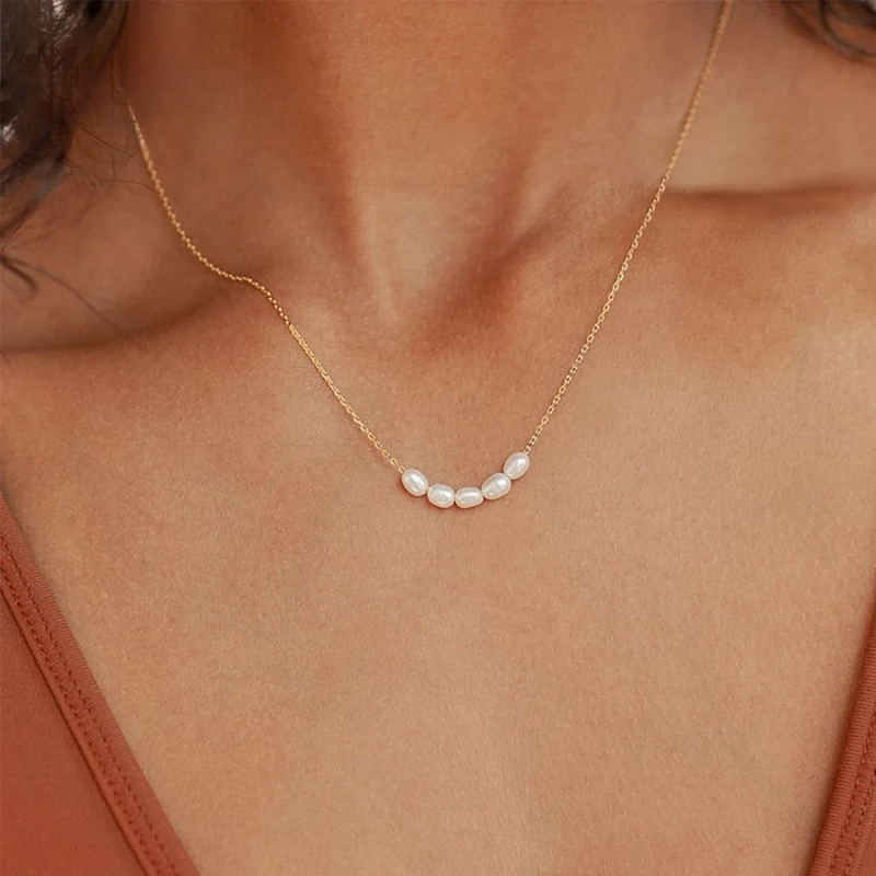 Minimalist pearl necklace and ring set gold-plated stainless steel with five luminous pearl accents