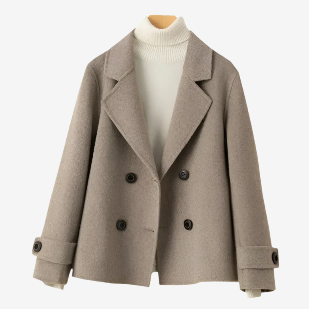 Short double-breasted women's coat notched collar refined modern silhouette everyday chic style