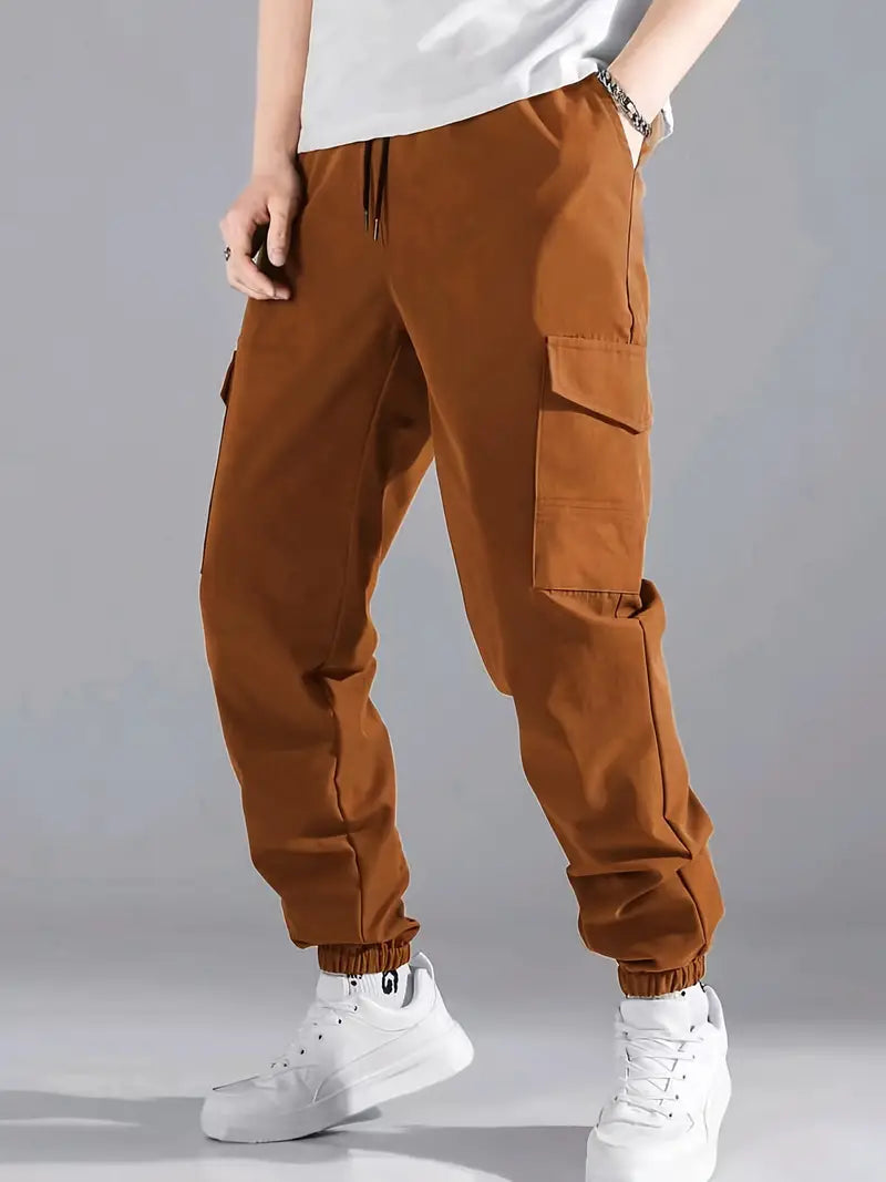 Men's relaxed fit outdoor cargo pants durable fabric with spacious side cargo pockets for hiking